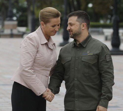 Зеленський обговорив з прем’єркою Данії умови для справедливого миру в Україні