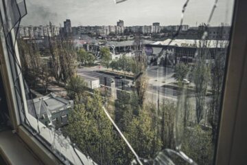 Російська армія атакувала Херсон з безпілотників, є постраждалі