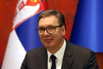 Президент Сербії перервав візит до США через раптове нездужання