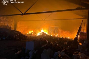 Російські окупанти атакували дронами будівельну базу у Слов’янську на Донеччині