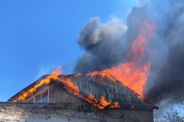 Окупанти вдарили КАБом по громаді Дніпропетровщини