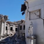 РФ вдарила по Дружківці на Донеччині, постраждали троє людей