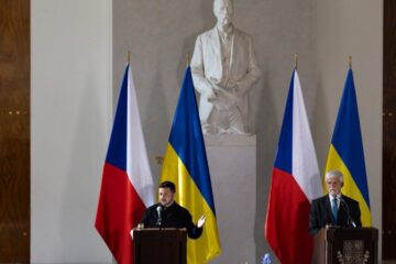 Зеленський: у 2025 році Україна може отримати від Чехії 1,8 млн снарядів