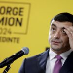 Екзит-пол: у першому турі президентських виборів Румунії лідирує Джордже Сіміон