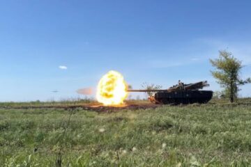 Сьогодні на фронті захисники відбили понад 200 атак ворога
