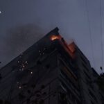У Києві уламки “шахеда” впали на житловий будинок (доповнюється)