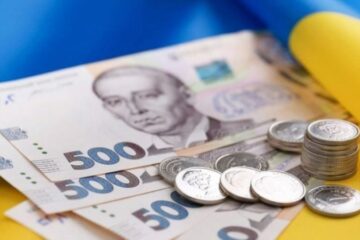 Reuters: Україна розглядає відмову від долара як референсної валюти