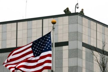 Посольство США в Україні попередило співгромадян про потенційно значний повітряний напад