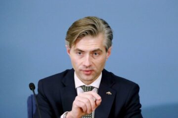 Глава МЗС Литви: РФ тягне час, аби уникнути реального шляху до миру