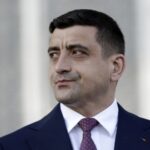 Румунію очікує жорстке протистояння у другому турі президентських виборів, ‒ опитування