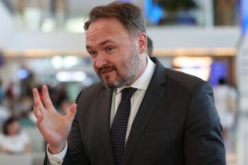 Комісар ЄС з енергетики стверджує, що Євросоюз не повернеться до енергоносіїв із РФ навіть після війни