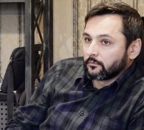 Білоус звільнився з посади керівника Молодого театру