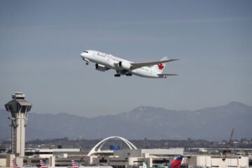 Катар уклав рекордний контракт із Boeing під час візиту Трампа