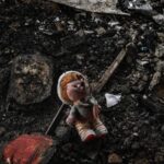 На Донеччині у зоні бойових дій залишаються 180 дітей