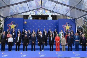 Зеленський на саміті Європейської політичної спільноти наголосив на готовності прямої розмови з Путіним