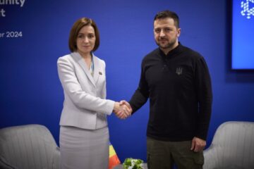 Зеленський обговорив із президенткою Молдови осилення двосторонньої співпраці