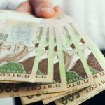 Представляються банком і просять встановити додаток: як уникнути шахрайства