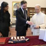 Венс запросив папу Лева XIV до Білого дому