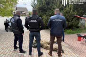 На Тернопільщині затримали ділка, який намагався “продати” довідку про непридатність за $25 тис