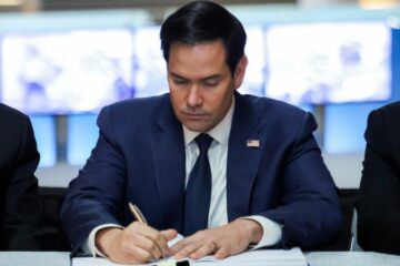Держсекретар США не захотів назвати Путіна воєнним злочинцем
