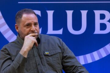 Єрмак: спочатку – домовленість про обмін полоненими, потім – визначення місця наступної зустрічі з РФ