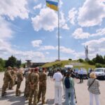 До Дня Героїв авіакомпанія «Українські вертольоти» передала масштабну допомогу військовим
