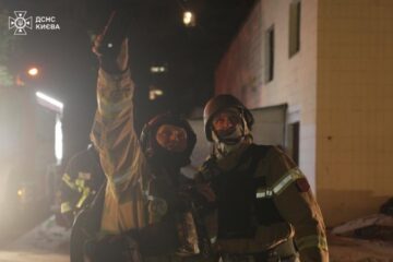 У Києві ліквідують наслідки нічного комбінованого удару росіян