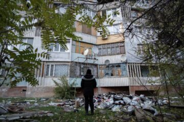 Унаслідок ворожих обстрілів на Херсонщині загинули 2 людини, ще 13 — зазнали поранень