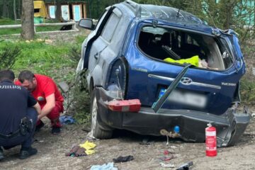 На Харківщині у ДТП загинула жінка і трирічна дитина, а винуватець аварії скоїв самогубство