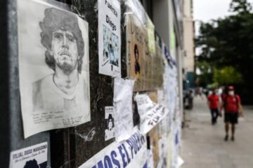 Справа проти медиків Дієго Марадони розвалилася у суді