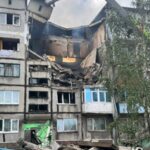 Російський дрон влучив у будинок на Донеччині: поранені мати зі сином