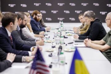 У Міноборони ознайомили вопартійну делегацію США з безпековою ситуацією в Україні