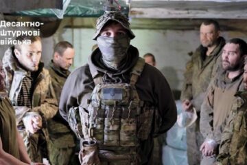 ​Українські десантники на Курщині взяли у полон групу російських солдатів