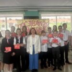 В окупованому Бердянську на ТОТ Запоріжжя росіяни видали школярам паспорти РФ