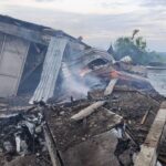 Чернігівщина під комбінованим ударом — палають склади на 1000 «квадратів», ангар з вугіллям та будівлі