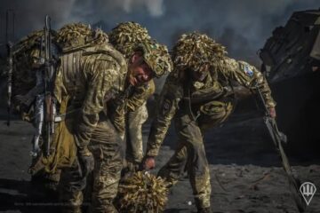 Як одеські курсанти отримували марунові берети — Генштаб показав випробування