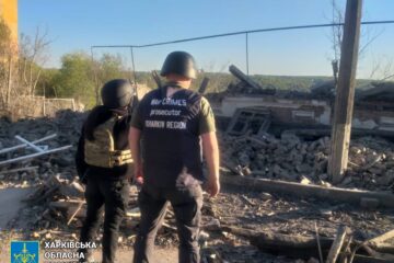 Півторатонна бомба по Куп’янську: рф вдарила ФАБ-1500 — є загиблий, ще одну людину шукають під завалами