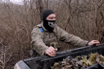 «Золотий хрест» за врятованих побратимів: воїн вивів машину з-під прицільного вогню FPV-дронів