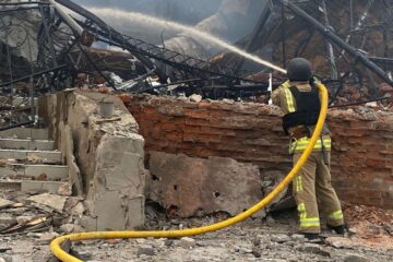 Балістичний удар по передмістю Сум: загинула дитина, ще шестеро людей поранені — більшість діти