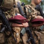 Десантникам, які приєдналися до ДШВ за «Контрактом 18-24», вручили марунові берети