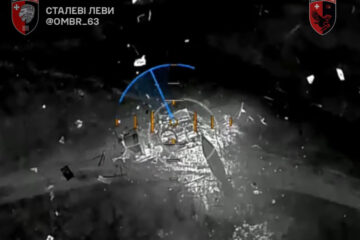«Навіщо витрачати FPV, якщо є Баба-Яга» — дрони-бомбери «покарали» окупантів за рідкісний виїзд важкої техніки