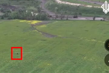 «Антитепловізійна ковдра вдень — геніально»: українські дрони карають російських «майстрів маскування»