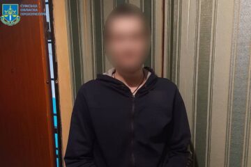 У Сумах викрили псевдоволонтера, який ошукав 10 осіб, збираючи кошти для потреб ЗСУ