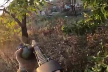 Підійшли впритул і закидали термобаричними гранатами: у ССО оприлюднили кадри відбиття штурму