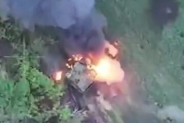 Вогняний розгром окупантів — десантники відбили штурм російської бронетехніки й піхоти