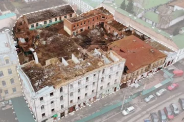Суд не дозволив забудовнику демонтувати садибу Дмитрієва на Подолі