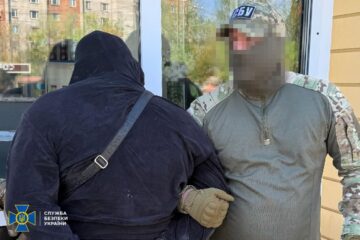 Ціле піхотне відділення — затримали 13 організаторів «ухилянтських схем» на півдні та у центрі