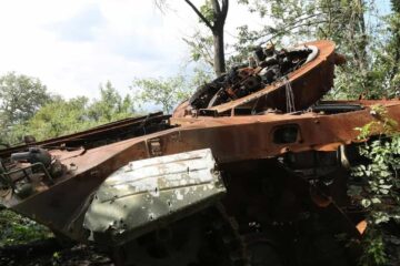«Весь цей парад прикривав танк» — поблизу Куп’янська ворог накопичує сили, шукає слабкі місця оборони