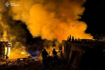Потрібен подальший тиск на Росію, який примусить її до тиші та до перемовин — Президент