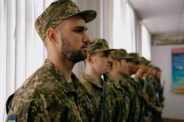 «Хочу сім’ю в мирній, незалежній Україні»: історія юнака, який вирішив стати десантником